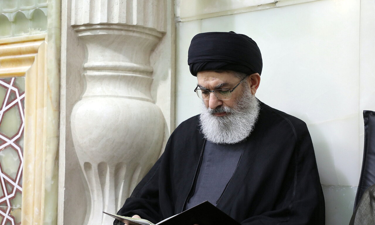 با حضور علما و فضلا؛ مراسم بزرگداشت آیت الله العظمی فیاض از سوی رهبر انقلاب اسلامی در حرم مطهر بانوی کرامت برگزار شد - گالری تصاویر خبر