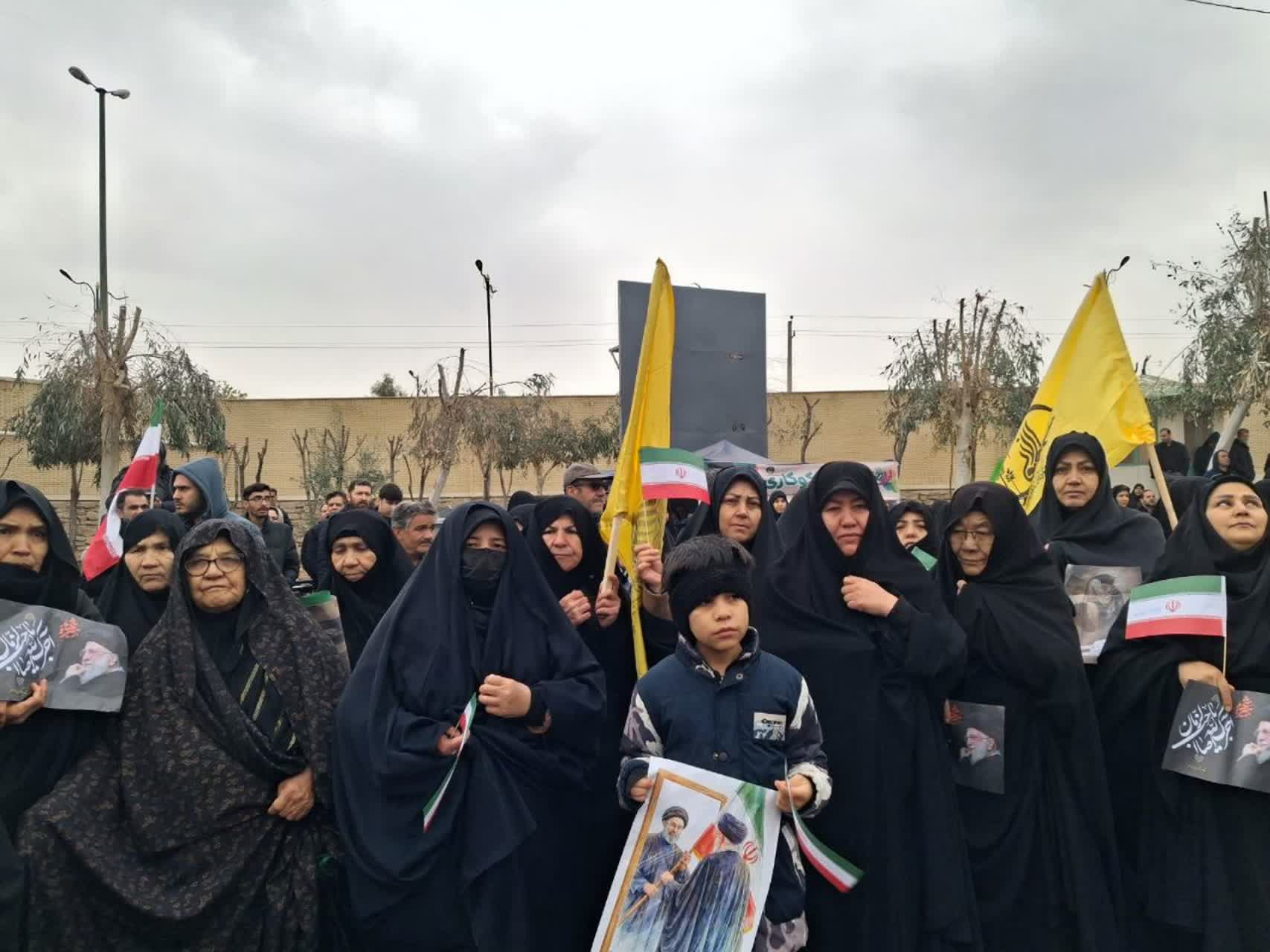 حضور پر شور مهاجرین افغانستان مقیم ایران در راهپیمایی روز جهانی قدس  - گالری تصاویر خبر
