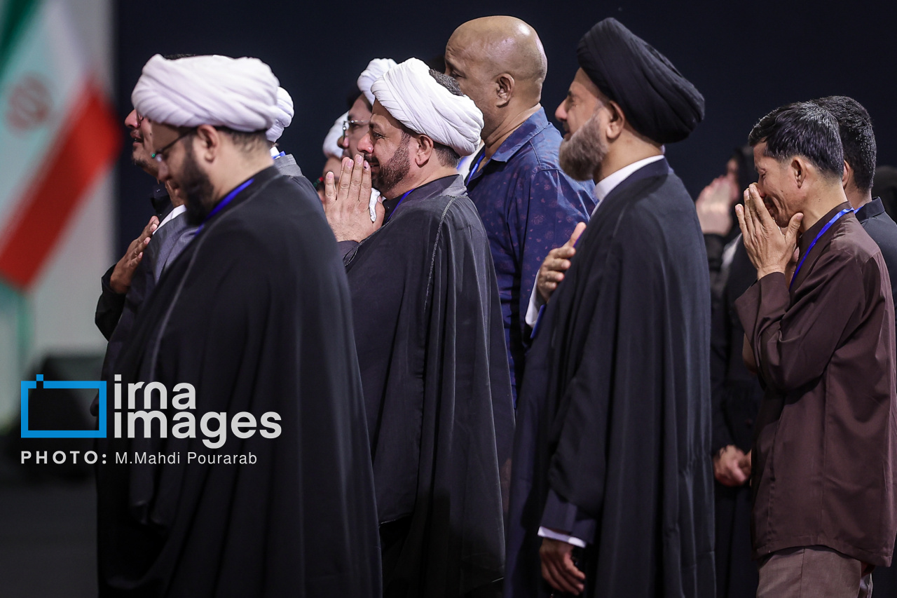 تصاویر آغاز مراسم ادای احترام به رهبر شهید انقلاب در تهران - گالری تصاویر خبر