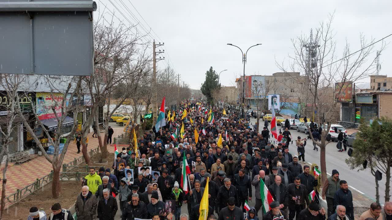 حضور پر شور مهاجرین افغانستان مقیم ایران در راهپیمایی روز جهانی قدس  - گالری تصاویر خبر