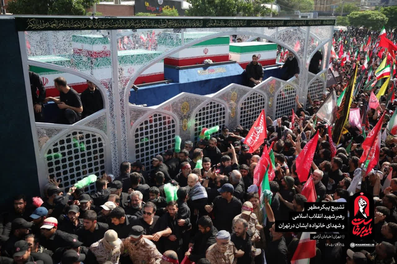 پایتخت ایران در سوگ رهبر شهید انقلاب اسلامی؛ بدرقه باشکوهِ رهبر شهید با حضور مردم و مسئولان - گالری تصاویر خبر
