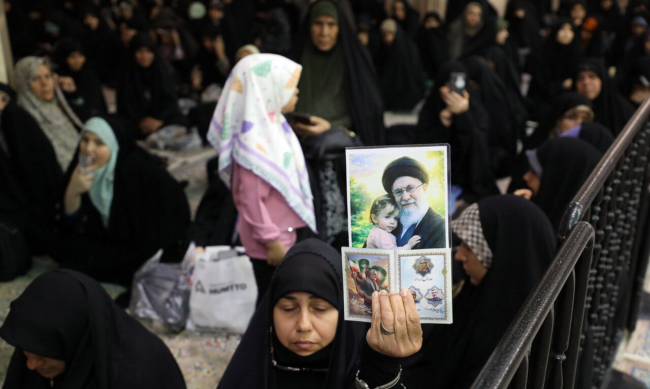 با حضور علما و فضلا؛ مراسم بزرگداشت آیت الله العظمی فیاض از سوی رهبر انقلاب اسلامی در حرم مطهر بانوی کرامت برگزار شد - گالری تصاویر خبر