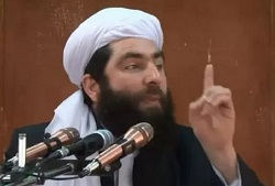 مولوی انصاری در نشست طالبان: اگر کسی در مقابل حکومت کنونی سربلند می کند باید سر زده شود