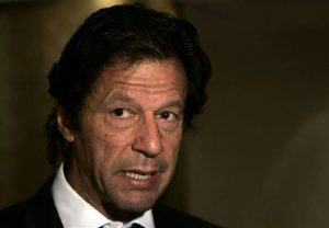 اعتراف عمران خان به نفوذ پاکستان بر طالبان و درخواست از امریکا برای مذاکره