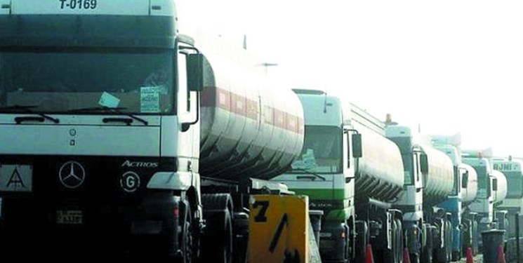 آمریکا 120 کامیون دیگر از نفت سوریه را غارت کرد