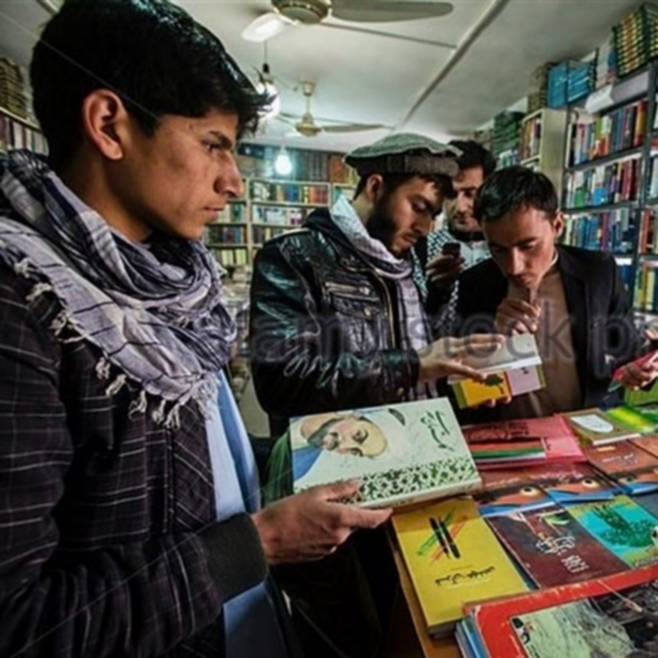 طالبان خرید و فروش کتاب های چاپ ایران را ممنوع کرده است؟