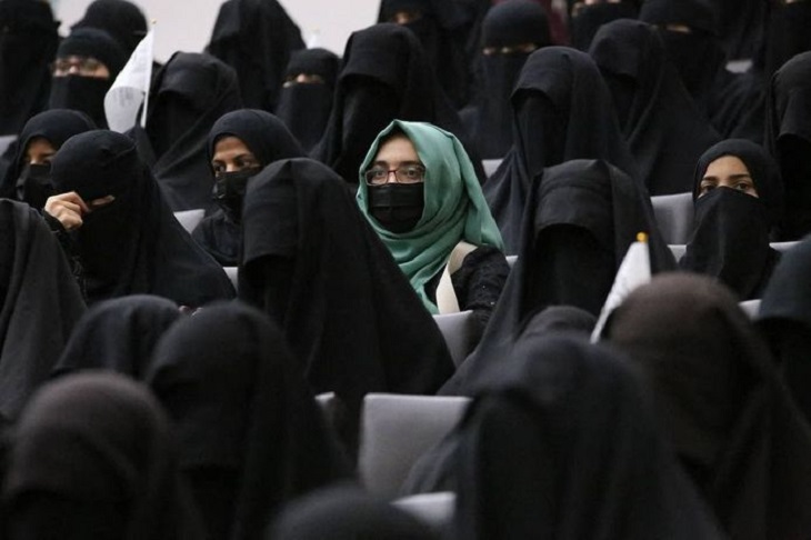  وزارت امر به معروف: حجاب اسلامی، اجباری است؛ اولیای زنان بی حجاب مجازات می شوند