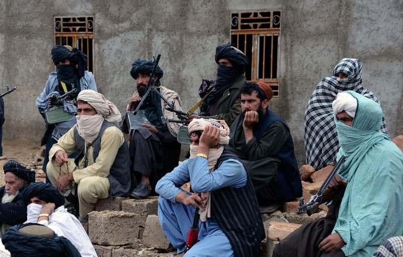 انتشار نامه ای از طالبان در سایت های اجتماعی: ما نمی توانیم با موج از مردم مبارزه کنیم