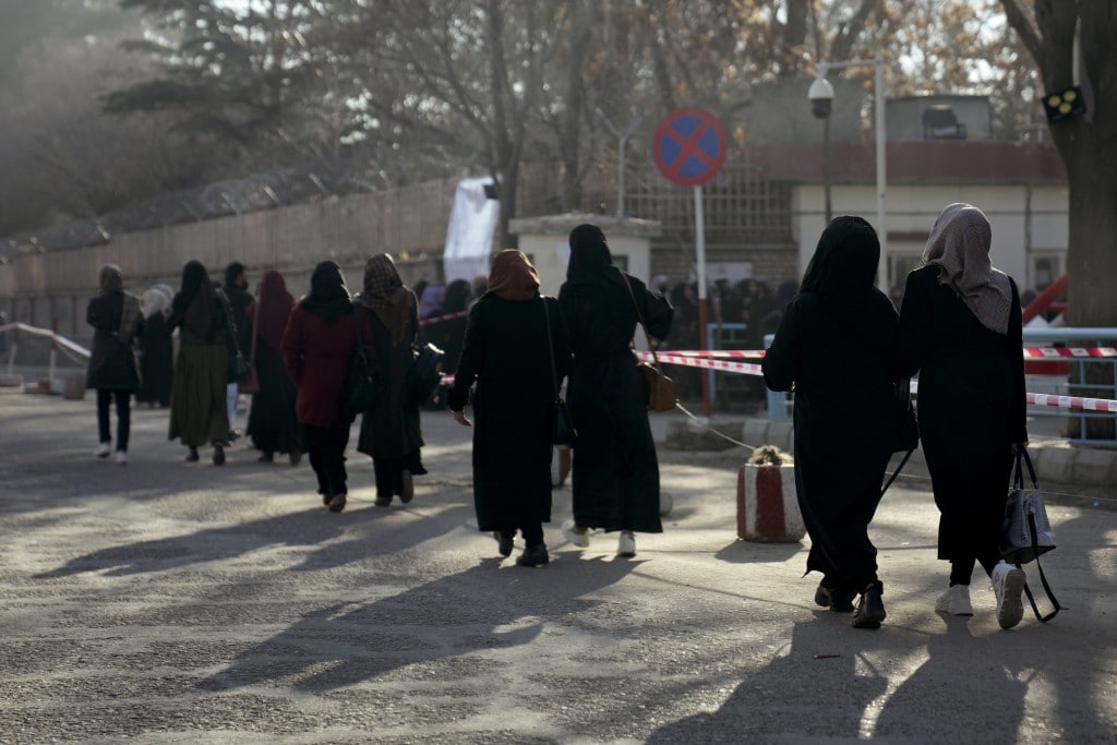 پس از مکتوب طالبان؛ ادبیات فارسی از دانش گاهای خصوصی حذف و جایش را ثقافت گرفت