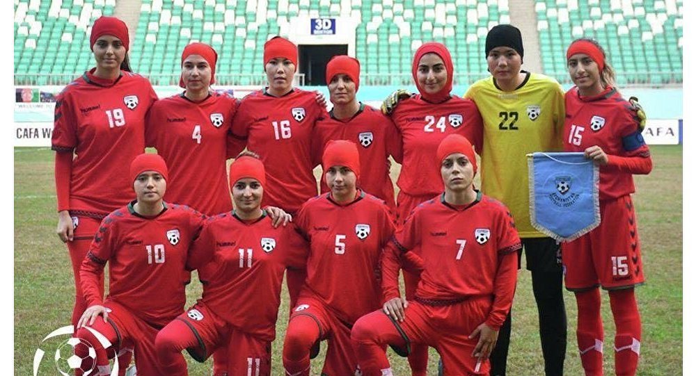 پاسخ تند فوتبالیست دختر افغانستان به «توهین »ها در فضای مجازی