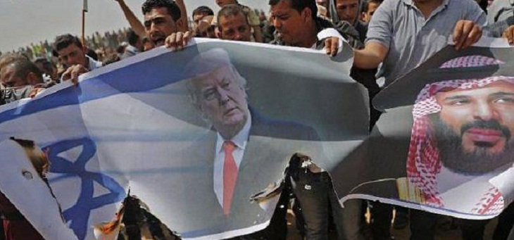 تصاویر «ترامپ ، نتانیاهو و بن سلمان» در نوار غزه آتش  زده شد