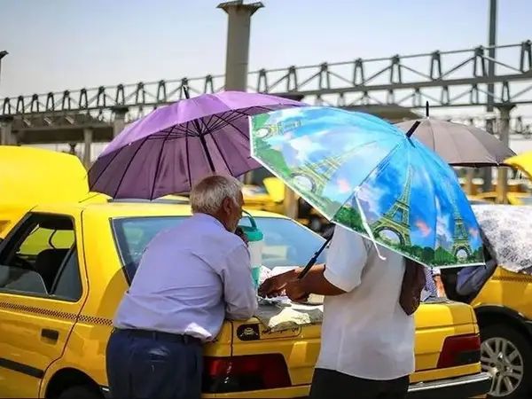 ‏گرمای شدید هوا؛ ادارات دولتی و بانک ها فردا در سراسر ایران تعطیل خواهند بود